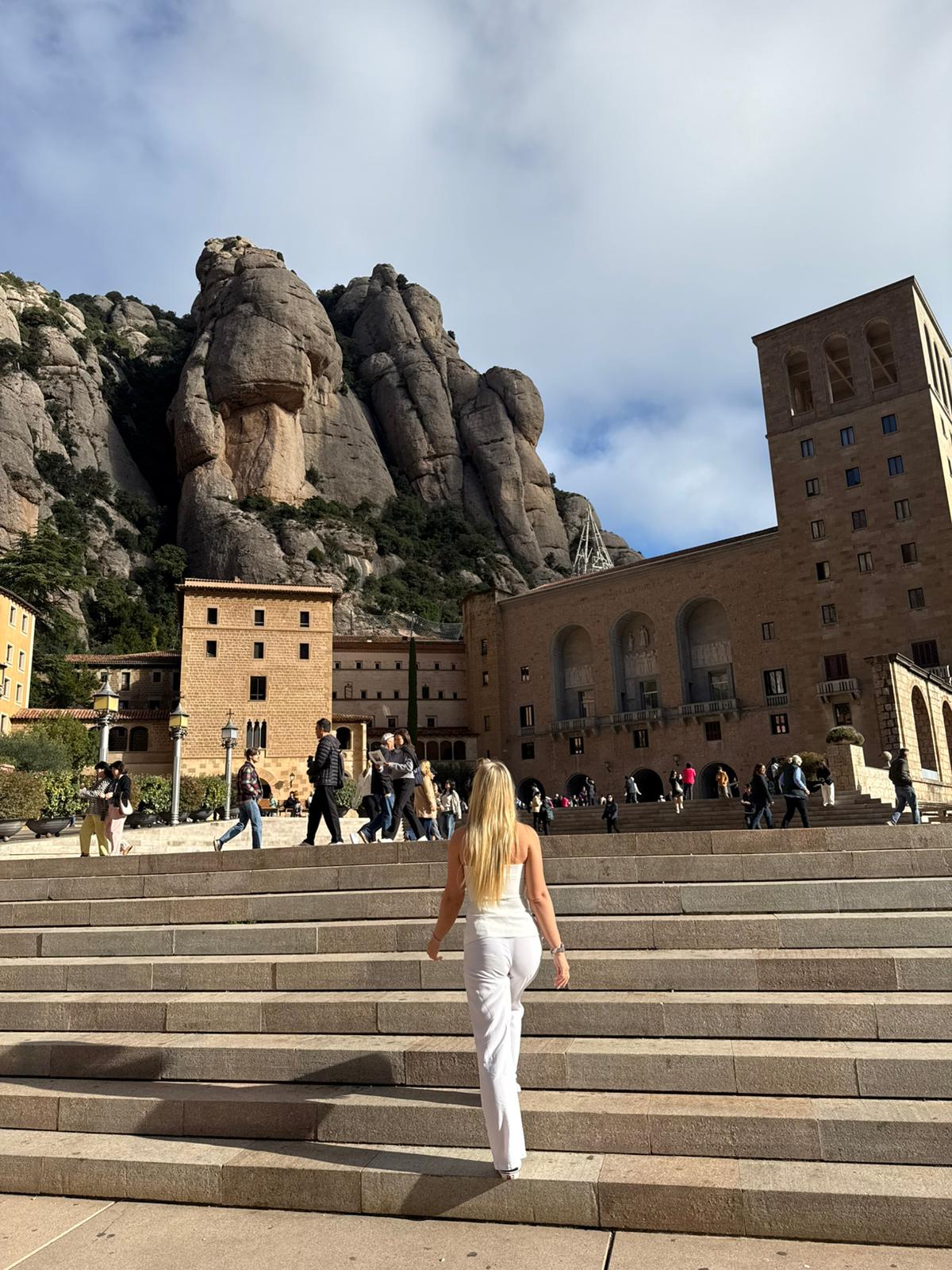 Private Montserrat Experience (+Optional: Wine Tasting)